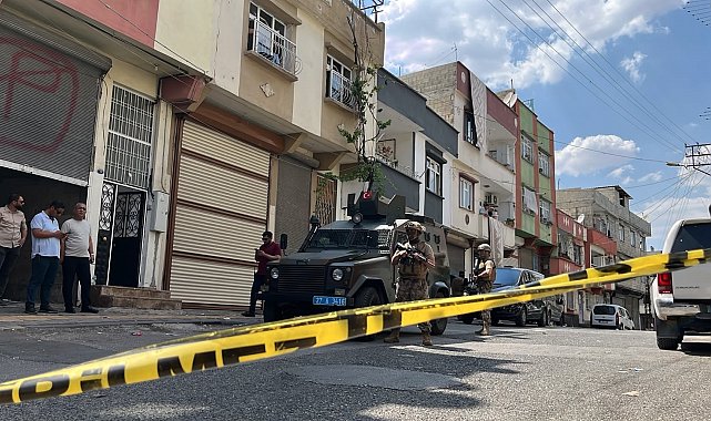 Yakalanacağını anlayınca kaçmaya çalışan şüpheliyi Özel Harekat ekipleri yakaladı