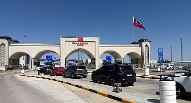 Yunanistan'a açılan sınır kapılarında giriş ve çıkışlar durdu