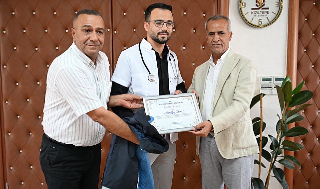 Zabıtaydı, tıp fakültesinden mezun olup Şemdinli'ye doktor olarak atandı