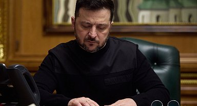 Zelenskiy: Rusya, bir haftada 106 füze ve yaklaşık 2 bin 200 SİHA ile saldırdı