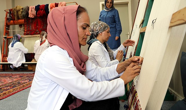 3 ilin halı ve kilimleri, 'İlmek İlmek Anadolu' projesi ile yaşatılıyor