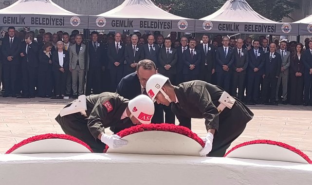 3'ncü Cumhurbaşkanı Celal Bayar, vefatının 40'ıncı yıl dönümünde Bursa'da anıldı