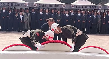3'ncü Cumhurbaşkanı Celal Bayar, vefatının 40'ıncı yıl dönümünde Bursa'da anıldı
