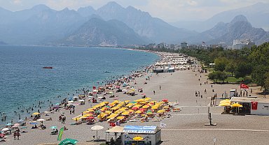 'Akdeniz'deki mikroplastik sorunu çözülmezse turizm sekteye uğrar'