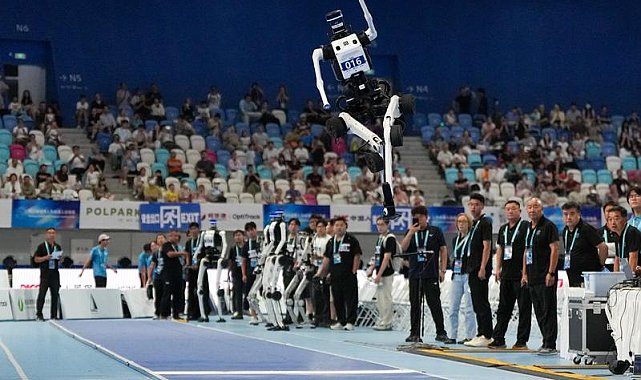 'Dünya İnsansı Robot Oyunları' Çin'de başladı