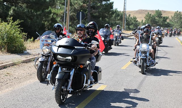 70 ilden, 700 motosiklet tutkunu Sivas'ta buluştu