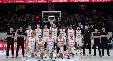 A Milli Erkek Basketbol Takımı, Litvanya'yı farklı yenerek ikinci tura galibiyetle başladı