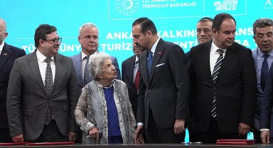 AK Parti'li Zorlu: Tüm Türk dünyasına kimlikle seyahati çalışıyoruz