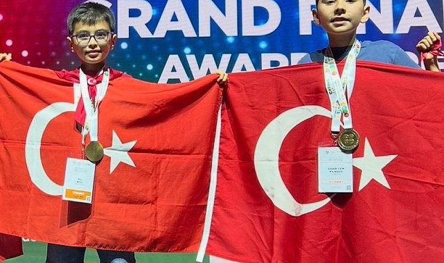 Ali ve Sidar, STEM Olimpiyatları'nda matematikte dünya şampiyonu oldu