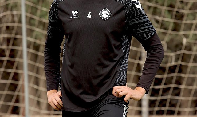 Altay'da Arif takıma döndü