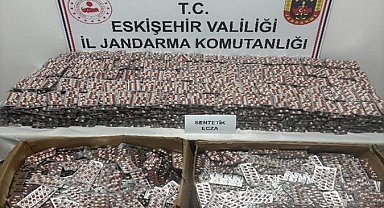 Araçlarında 84 bin sentetik hap ile yakalanan 3 şüpheli tutuklandı