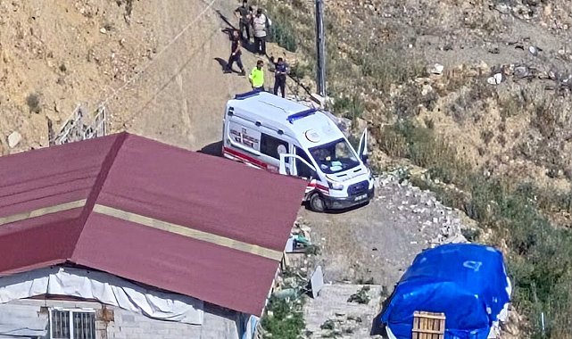 ATV şarampole yuvarlandı; 2 ağır yaralı