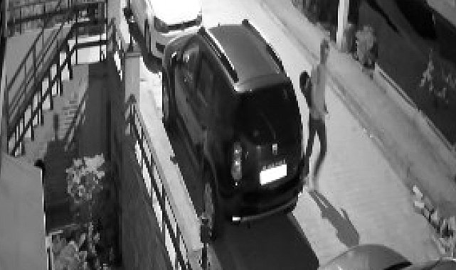 Avcılar'da skuter hırsızlığı kamerada