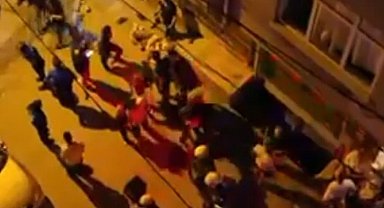 Bağcılar'da gürültü nedeniyle çıkan kavgada komşusu ve damadını silahla vurdu