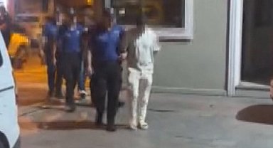 Bağcılar'da kaçak alkol operasyonunda 3 kişi gözaltına alındı
