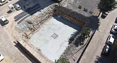Bahçelievler'de kentsel dönüşüm kazısında tarihi bulgulara rastlandı; inşaat durduruldu