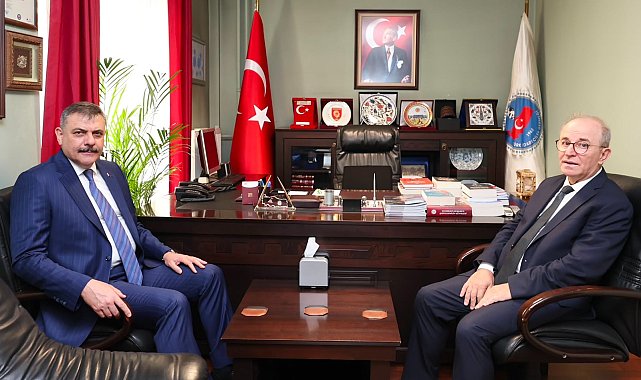 Bakan Çiftçi'den Türk İdareciler Derneği'ne ziyaret