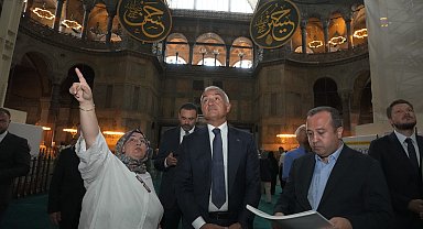 Bakan Ersoy, Ayasofya'daki restorasyon çalışmalarını inceledi