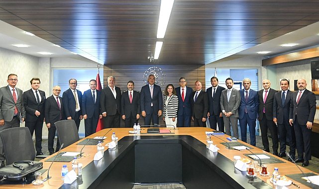Bakan Ersoy, Hizmet İhracatçıları Birliği yönetimini kabul etti