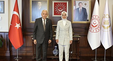 Bakan Göktaş, Yenimahalle Belediye Başkanı Yaşar'ı kabil etti