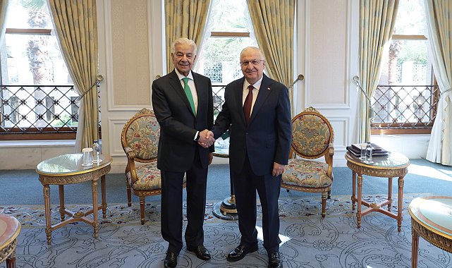 Bakan Güler, Pakistan Savunma Bakanı Khawaja Muhammad Asif ile görüştü