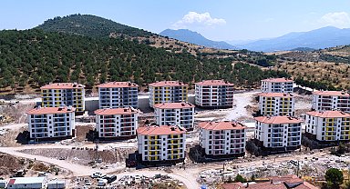 Bakan Kurum'dan Sındırgı depreminin 1'inci yılı paylaşımı
