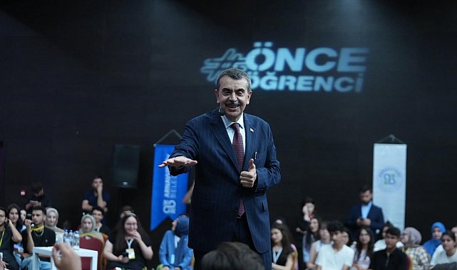 Bakan Tekin: Sınav sisteminde değişiklik yok ama sorular müfredata uygun hale gelecek