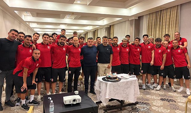 Balıkesirspor'da başkana sürpriz doğum günü