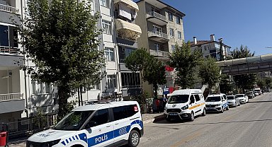 Balkondan düşüp hayatını kaybetti
