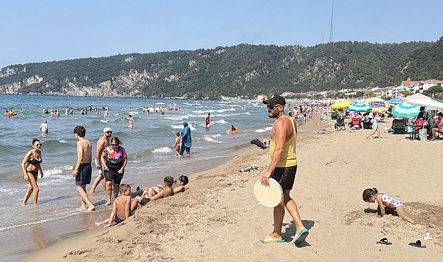 Bartın'da denize girmek yasaklandı; 10 kişi boğulma tehlikesi geçirdi