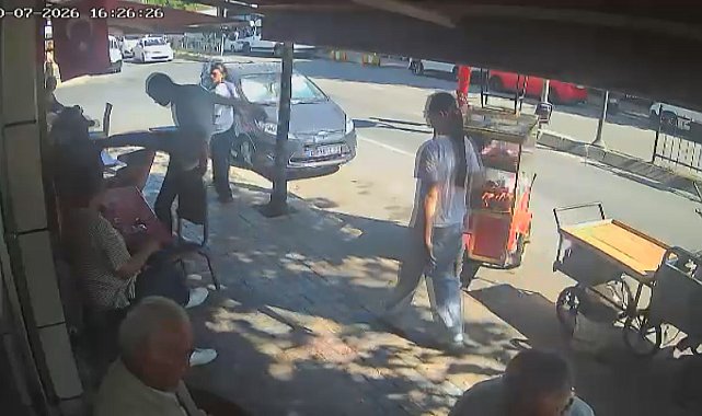 Bayrampaşa'da 1 kişinin öldüğü 'laf atma' kavgasının güvenlik kamerası görüntüleri ortaya çıktı