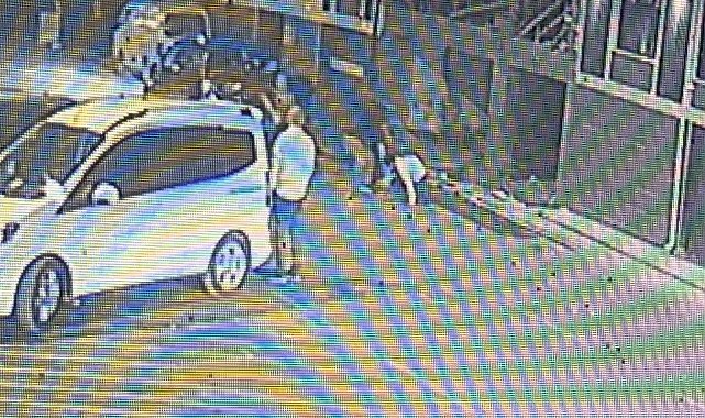 Bursa'da 1 kişinin yaralandığı silahlı kavgada kamerada