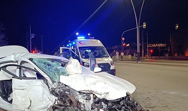 Bursa'da otomobil ile cip çarpıştı: 2 ölü, 2 yaralı