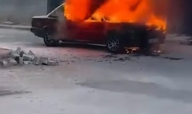 Bursa'da park halindeki otomobil yandı