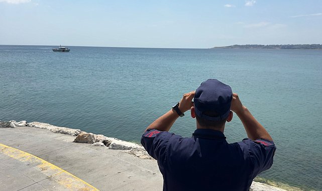 Büyükçekmece'de boğulma ihbarı üzerine denizde başlatılan arama çalışmasına devam edildi