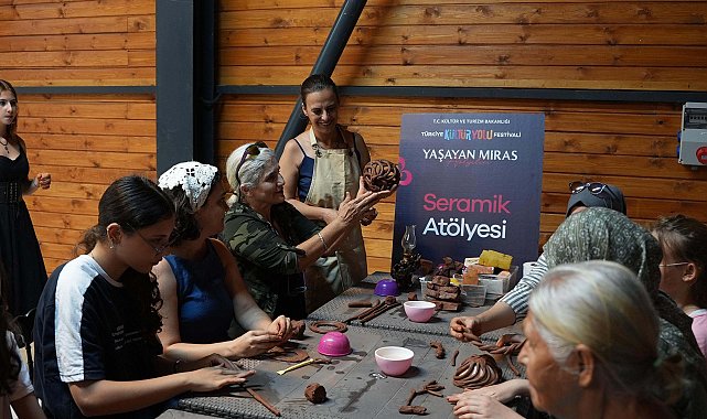 Çanakkale'de festivalin keyfini çocuklar çıkardı