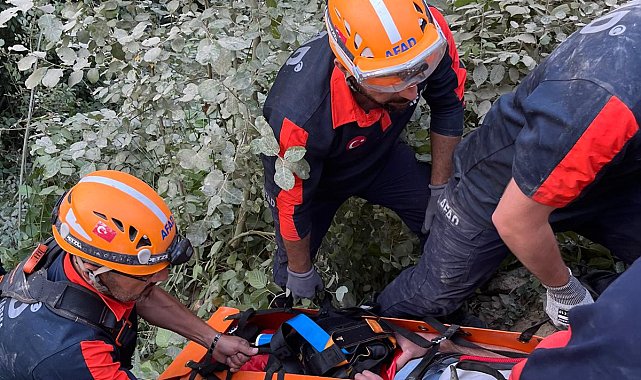 Çarpışan 2 ATV'den biri uçuruma devrildi; 2 yaralı