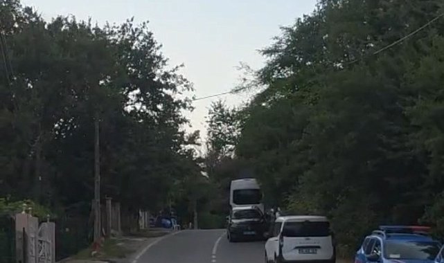 Çatalca'da kendini eve kapatıp uzun namlulu silahla çevreye ateş açtı-1