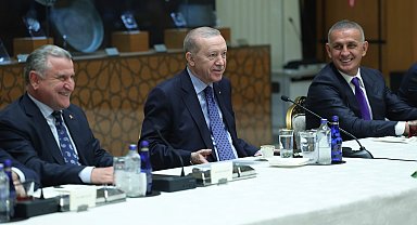 Cumhurbaşkanı Erdoğan, Süper Lig'e çıkan takımları kabul etti