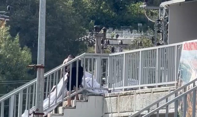 Cumhurbaşkanı Erdoğan'ın pankartına zarar veren şüpheli tutuklandı