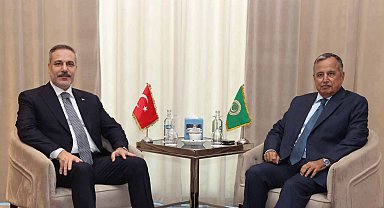 Dışişleri Bakanı Fidan, Arap Ligi Genel Sekreteri Fehmi ile bir araya geldi