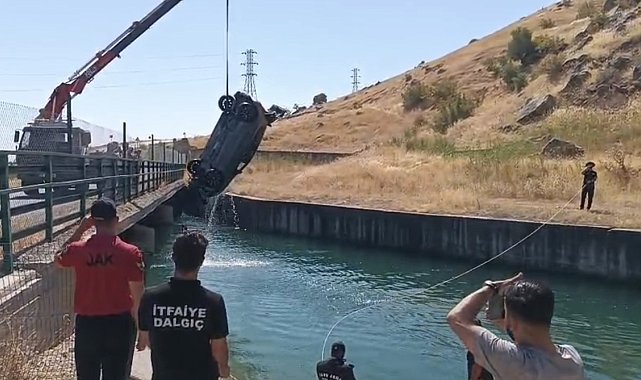 Diyarbakır'da sulama kanalına uçan otomobildeki 4 kişi kurtarıldı