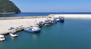 Doğal güzellikleri ile öne çıkan Tarlaağzı Plajı dronla görüntülendi