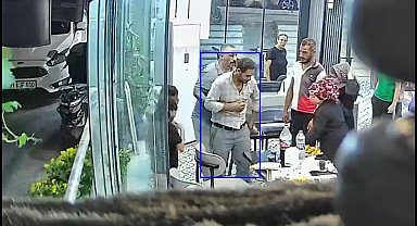 Döner yerken nefes borusuna et parçası kaçan müşterisini Heimlich manevrasıyla kurtardı