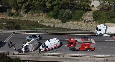 Düzce'de otoyolda zincirleme kaza: 1 yaralı