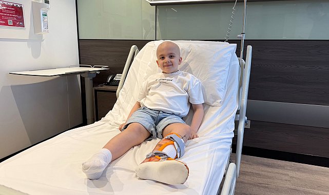 Emir, bacağı kesilmeden tümörden kurtuldu