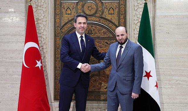 Enerji ve Tabii Kaynaklar Bakanı Bayraktar, Suriye'de