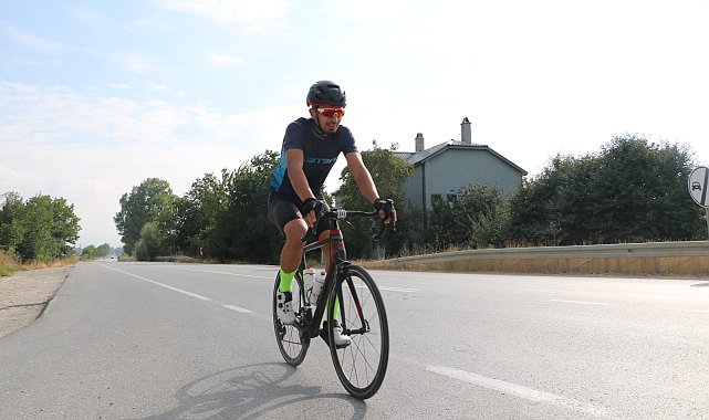 Engelli milli kayakçı, kondisyonunu korumak için başladığı bisiklet sporunda dereceler elde etti