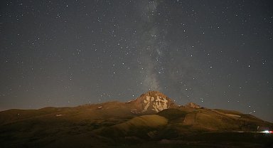 Erciyes'te 2 bin 650 metre yükseklikte meteor yağmuru