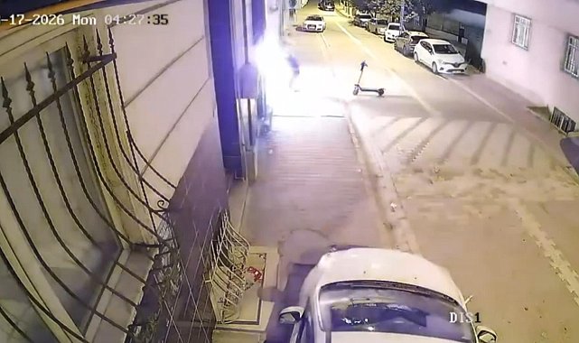 Esenyurt'ta eski kız arkadaşının evini ikinci kez kundaklayan şüpheli yakalandı